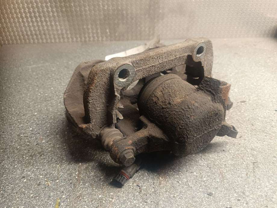 Bremsecaliper høyre foran til Mercedes C-Klasse, 2000-2004 (Fase 1) (W203) (W203) (A 003 420 24 83)