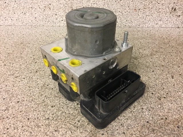 ABS sentral til Nissan Qashqai, 2014-2021 (Type II)  (2265106516)