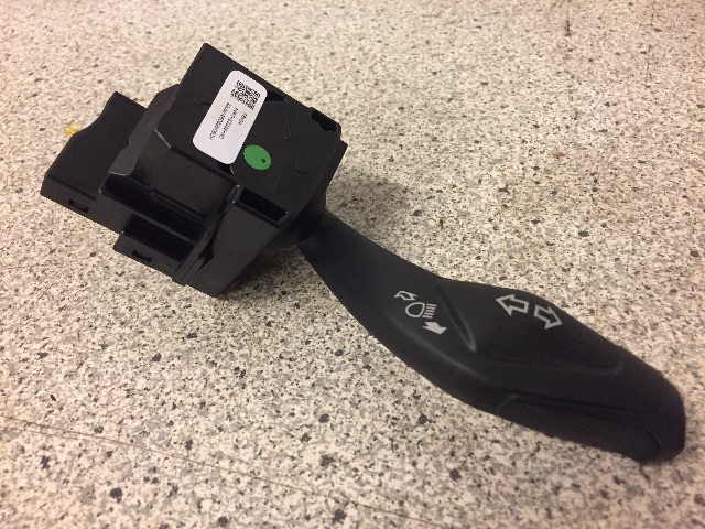 Bryter blink til Ford Focus, 2011-2014 (Type III, Fase 1)  (AV6T-1335-AD)