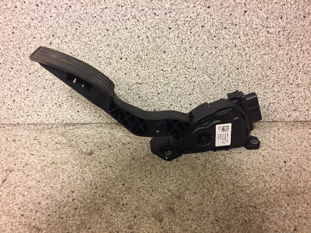 Pedal gass til Suzuki Swift, 2011-2017  (49400-71L50)