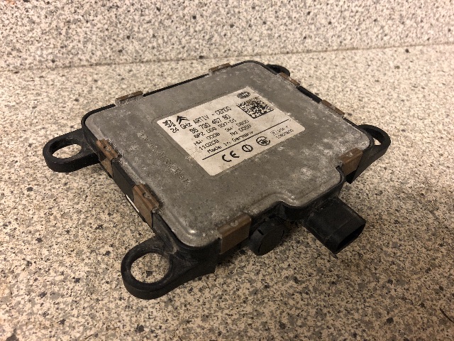 Styreenhet parkering til Peugeot 5008, 2010-2017 (Type I)  (9673046780)