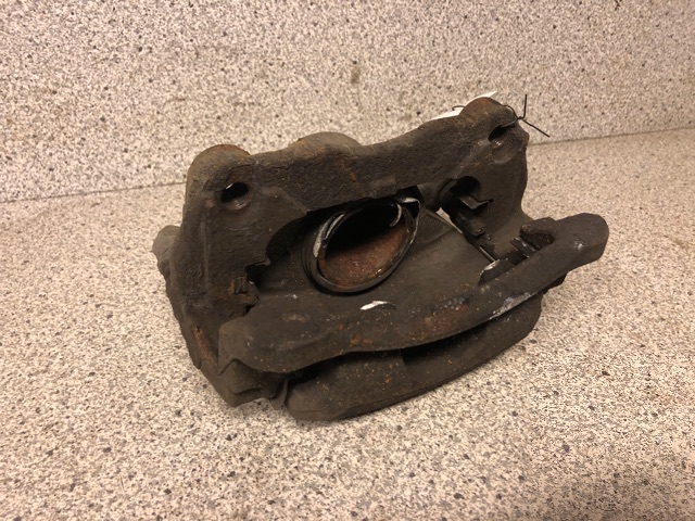 Bremsecaliper høyre foran til Nissan Qashqai, 2010-2014 (Type I, Fase 2)  