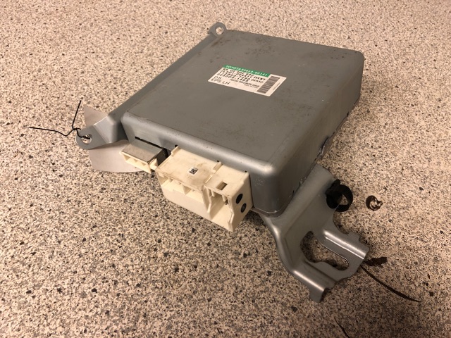 Styreenhet servo til Toyota Avensis, 2009-2015 (Type III, Fase 1)  (89650-05141)