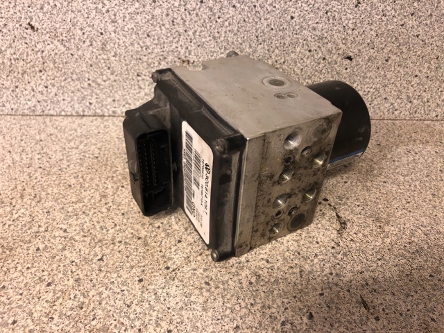 ABS sentral til VW Passat, 2005-2010 (B6) (B6) (3C0614109T)