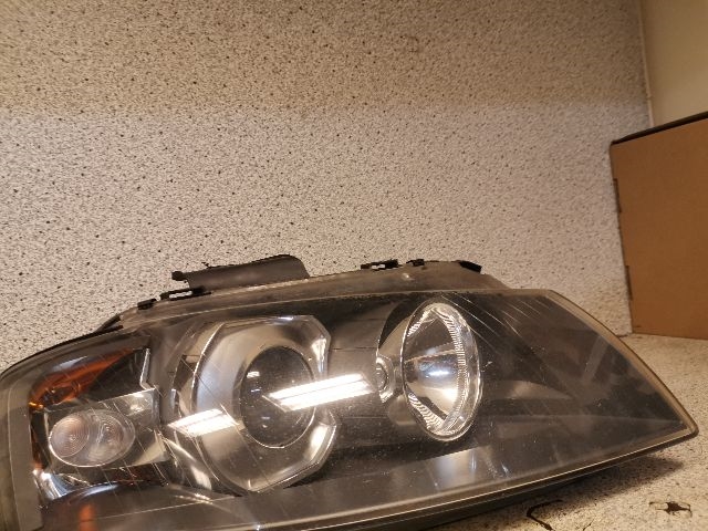 Frontlykt høyre halogen til Audi A3 2003-2008 (Type II, Fase 1)