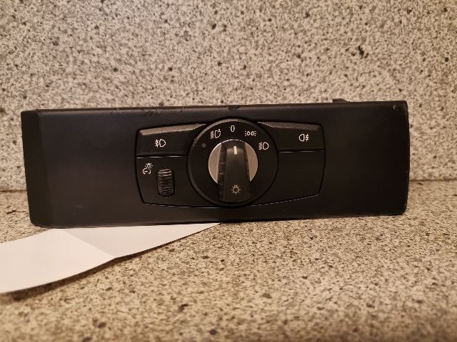 Bryter lys til BMW 5-Serie 2003-2010 (E60/E61) (E60/E61) (69885651|)