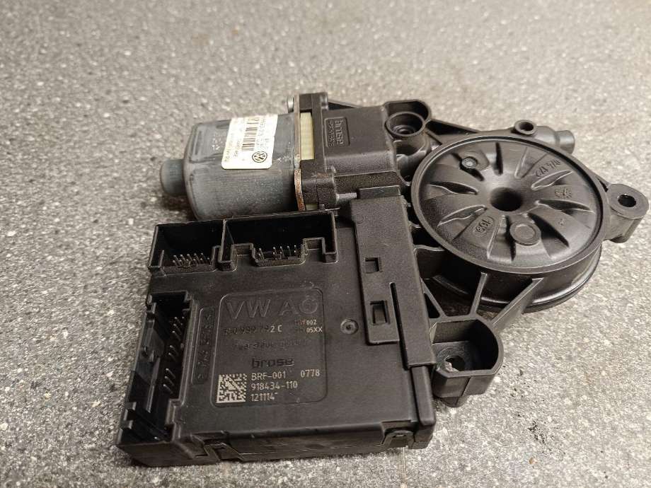 Ruteheis, kun motor, høyre foran til VW Passat 2011-2015 (B7) (B7) (3C0959792C|)