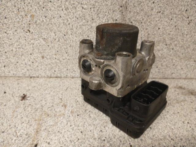 ABS sentral til Toyota RAV4, 2000-2006 (Type II)  