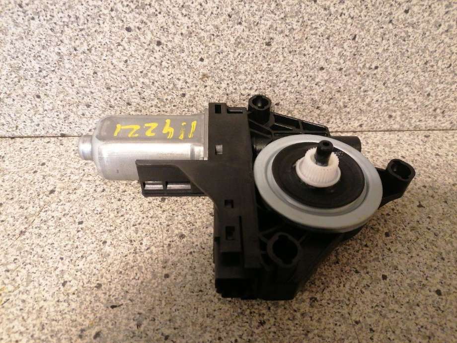 Ruteheis, kun motor, høyre foran til Volvo V40, 2012-2019  (966296-)