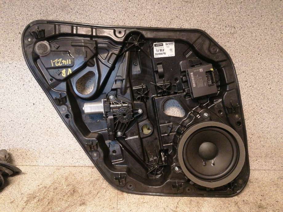 Ruteheis venstre bak til Volvo V40, 2012-2019  (3540076)