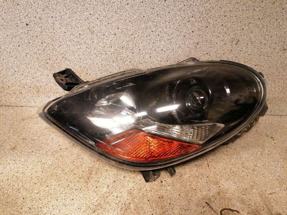 Frontlykt venstre halogen til Mitsubishi i-MiEV 2010-->>