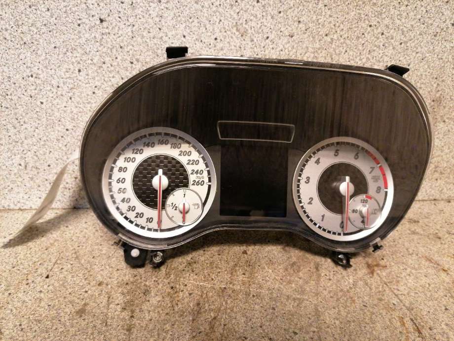 Instrumentpanel til Mercedes A-Klasse, 2012-2018 (W176) (W176) (A1769009700)
