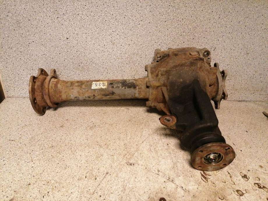 Kardang klokke foran til Toyota Hiace, 2007-2012 (Fase 3)  