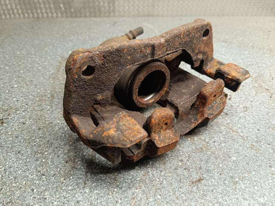 Bremsecaliper høyre foran til Toyota Yaris 2009-2011 (Type II, Fase 2)  (477300D070|)