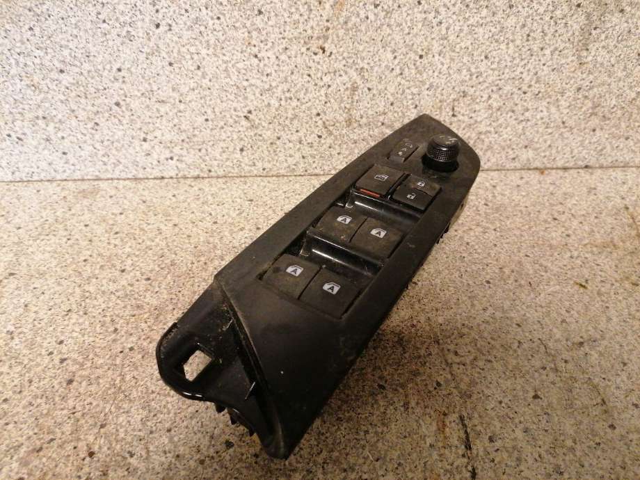 Bryter ruteheis førerdørspanel til Toyota Prius, 2016-2023 (Type IV) (combi) (combi) (84040-47070)