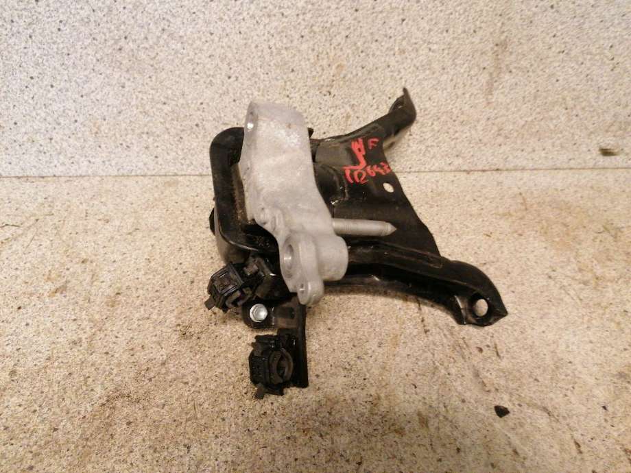 Motorfeste til Toyota Prius, 2016-2023 (Type IV) (combi) (combi) 