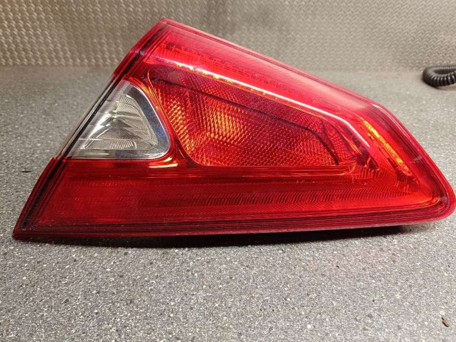 Baklykt høyre indre til Nissan Pulsar, 2014-->>