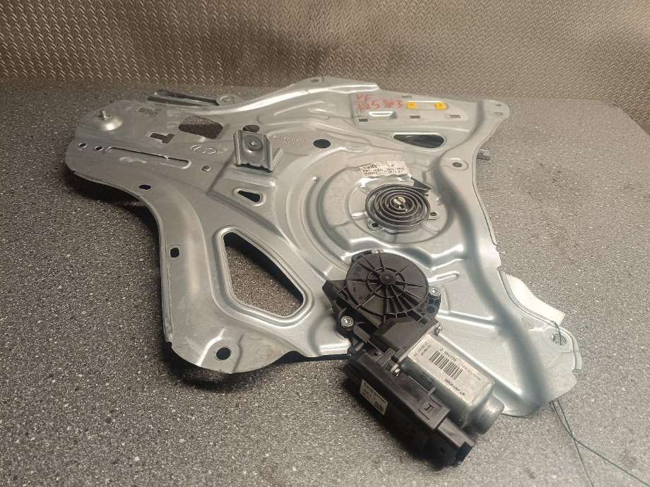 Ruteheis venstre foran til Hyundai Ix35, 2010-2015 (82470-2S030)