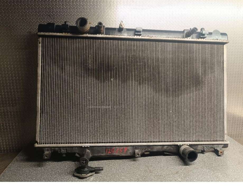 Radiator (manuell gir) til Suzuki Kizashi, 2010-2014