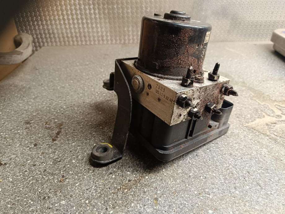 ABS sentral til VW Beetle, 1998-2010 (Type I)  (1C0907379M)