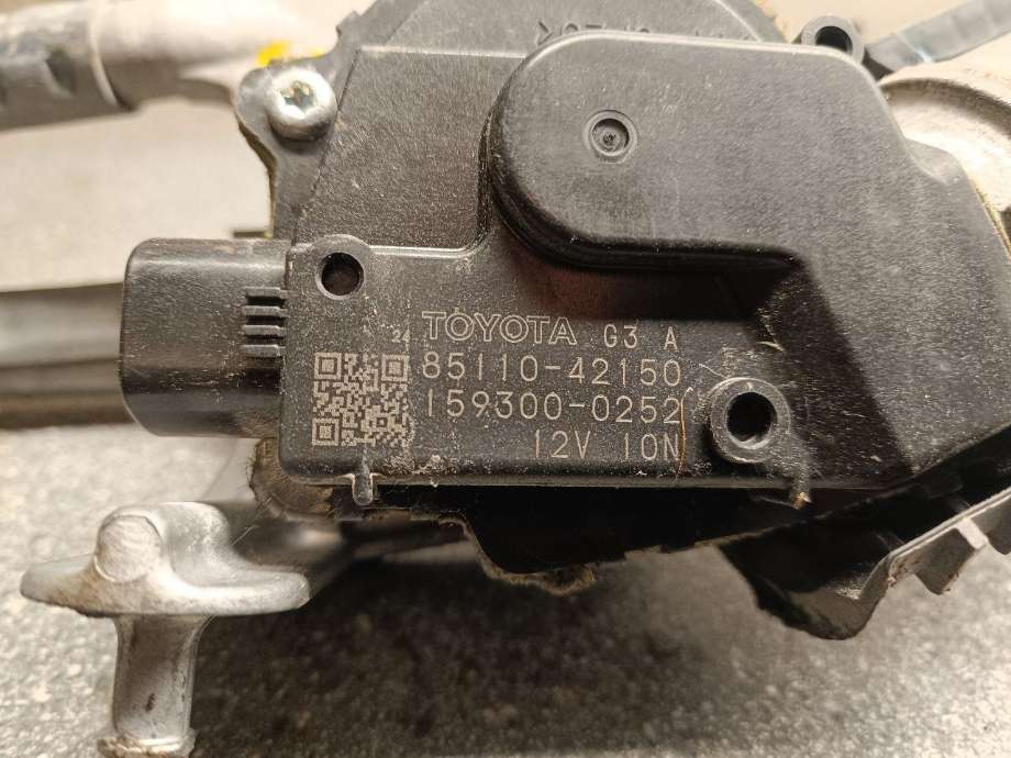 Viskermotor frontrute komplett m/overføring til Toyota RAV4 2009-2013 (Type III, Fase 2)  (85110-42150|159300-0252|)