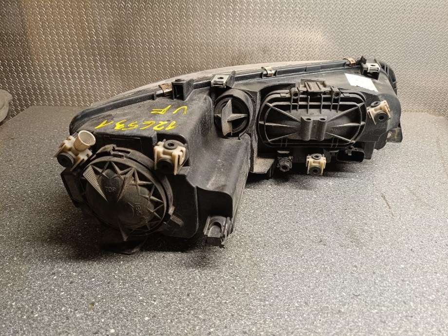 Frontlykt venstre halogen til Mazda 6 2002-2008 (Type I)  