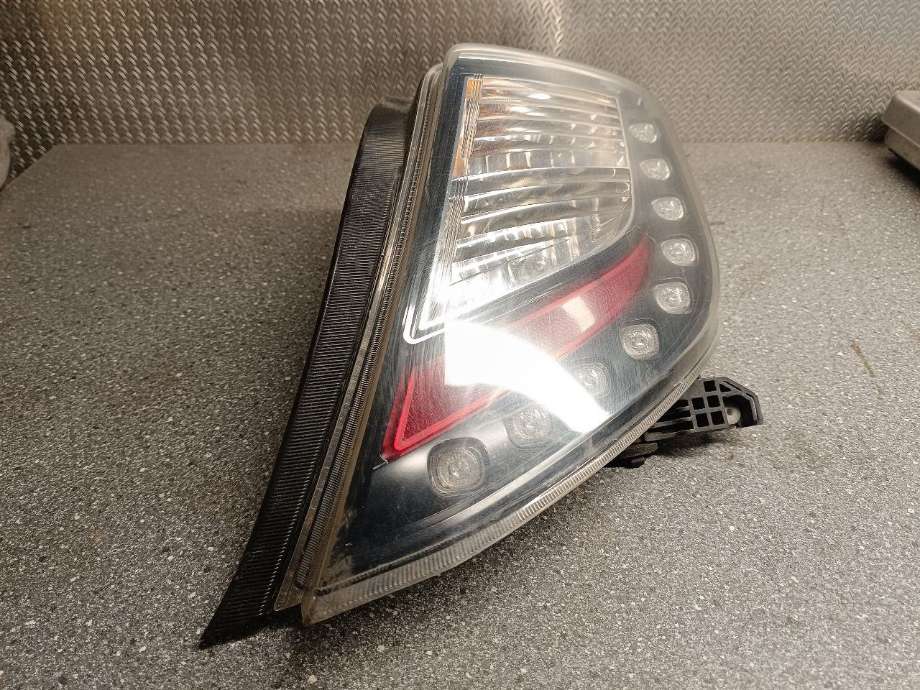 Baklykt høyre ytre til Toyota Yaris, 2012-2014 (Type III, Fase 1)