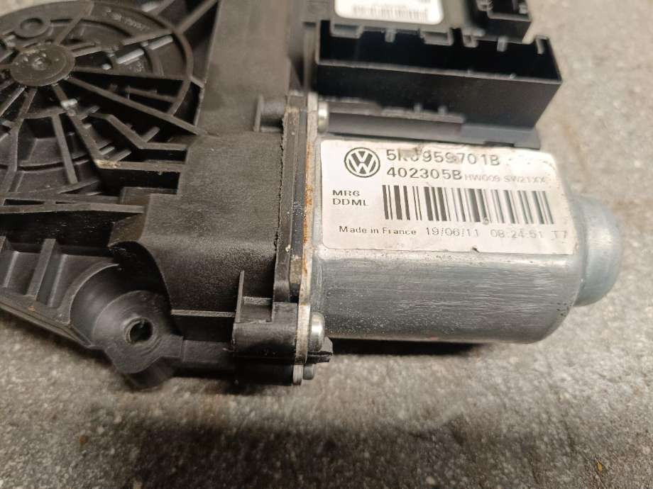 Ruteheis, kun motor, venstre foran til VW Golf VI 2008-2012  (5K0959793|5K09597701B|)