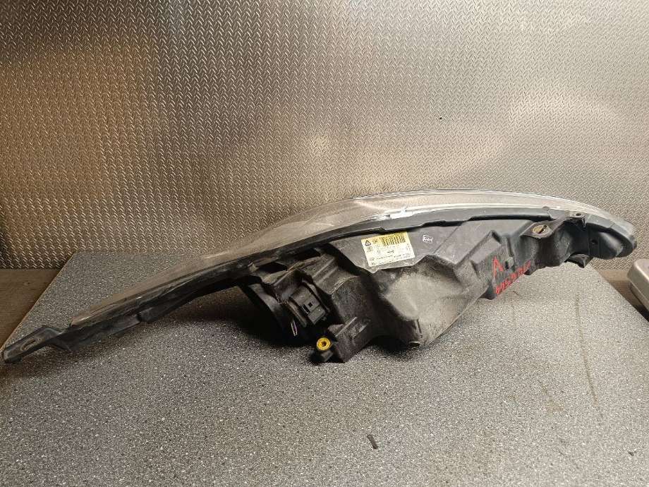 Frontlykt venstre halogen til Ford Fiesta, 2008-2012 (Type VI, Fase 1)  (8A61-13W030-CH)