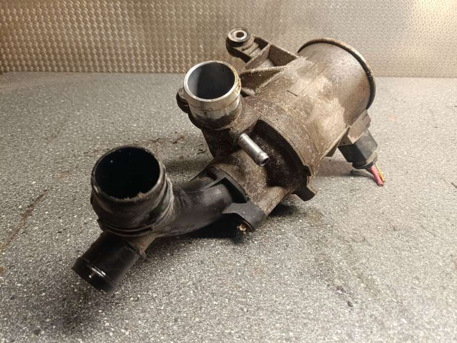 Vannpumpe elektrisk til Mercedes C-Klasse 2014-2018 (Fase 1) (W205) (W205) (A2742000207|)