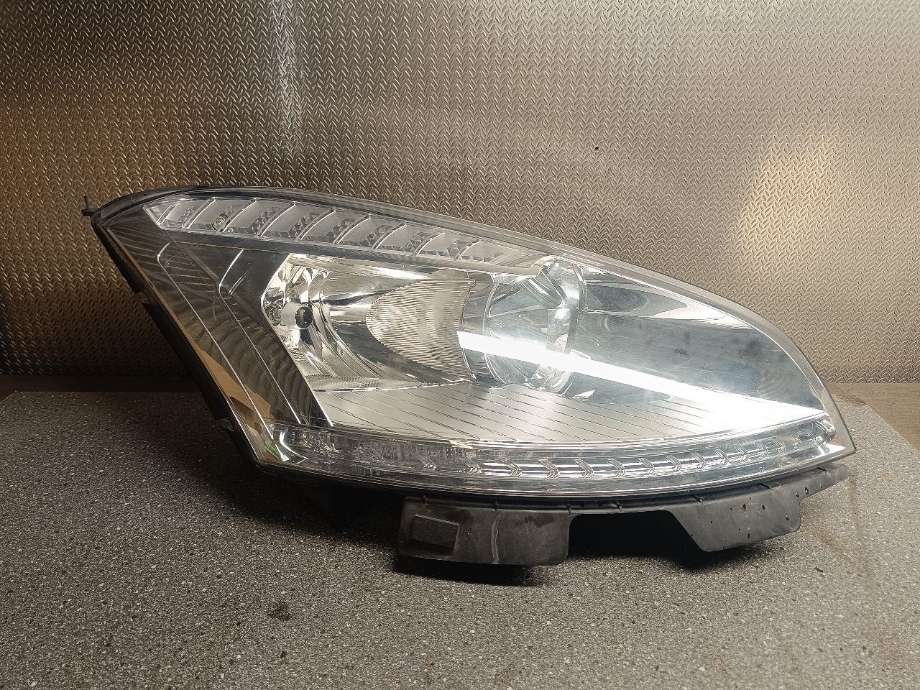 Frontlykt høyre halogen til Citroën C4, Picasso 2006-2013 (Type I) (6206 V1|)