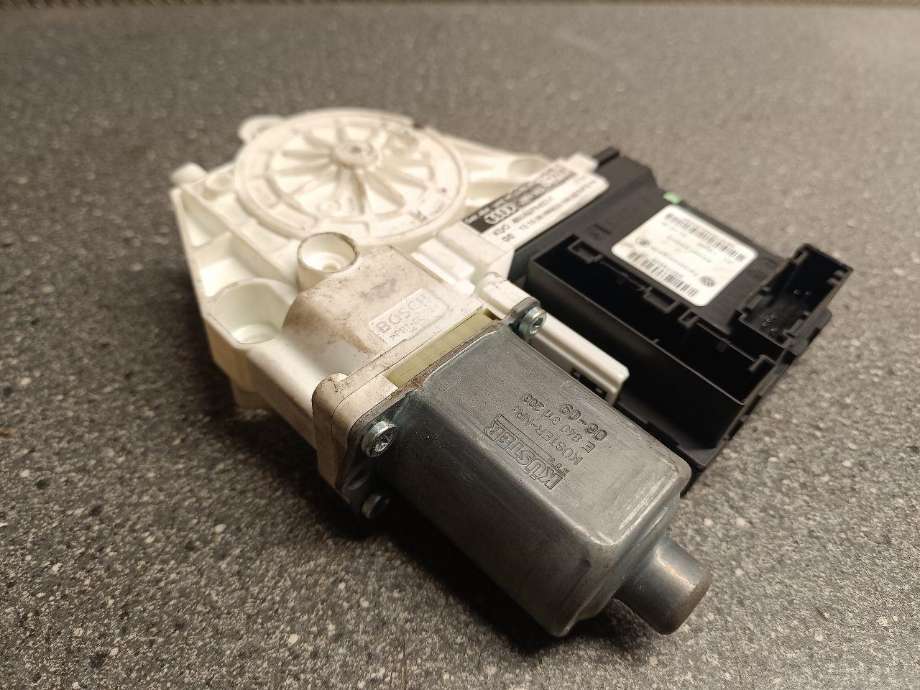 Ruteheis høyre bak til Audi A3, 2003-2008 (Type II, Fase 1)  (8P4959802D)