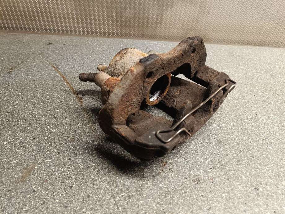 Bremsecaliper venstre foran til Ford Focus, 2004-2007 (Type II, Fase 1)  