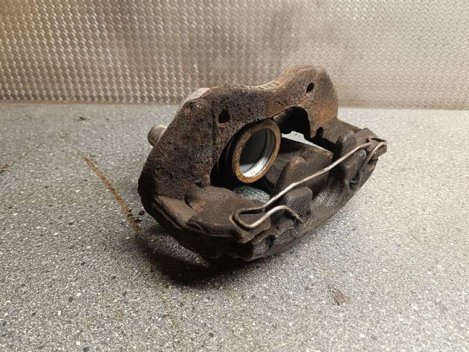 Bremsecaliper høyre foran til Ford Focus, 2004-2007 (Type II, Fase 1)  