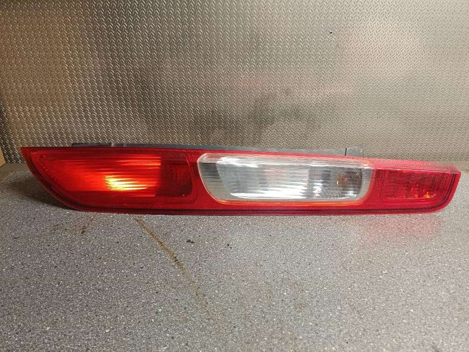 Baklykt høyre til Ford Focus 2004-2007 (Type II, Fase 1) (4M51-13A602-AB|)