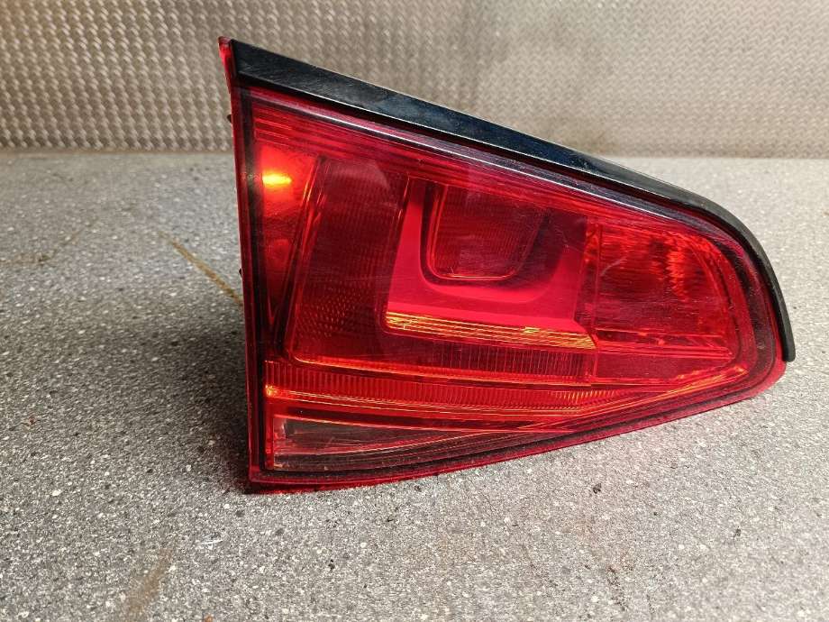 Baklykt venstre indre til VW Golf VII, 2012-2017 (Fase 1)  (5G0945093M)
