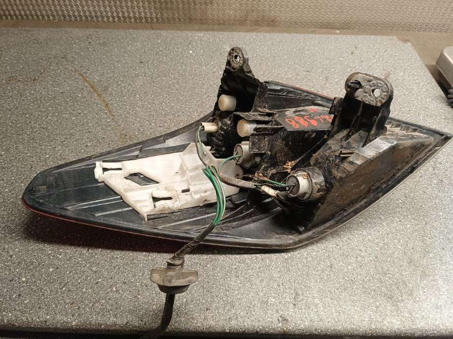 Baklykt høyre ytre til Subaru Legacy, 2009-2015  