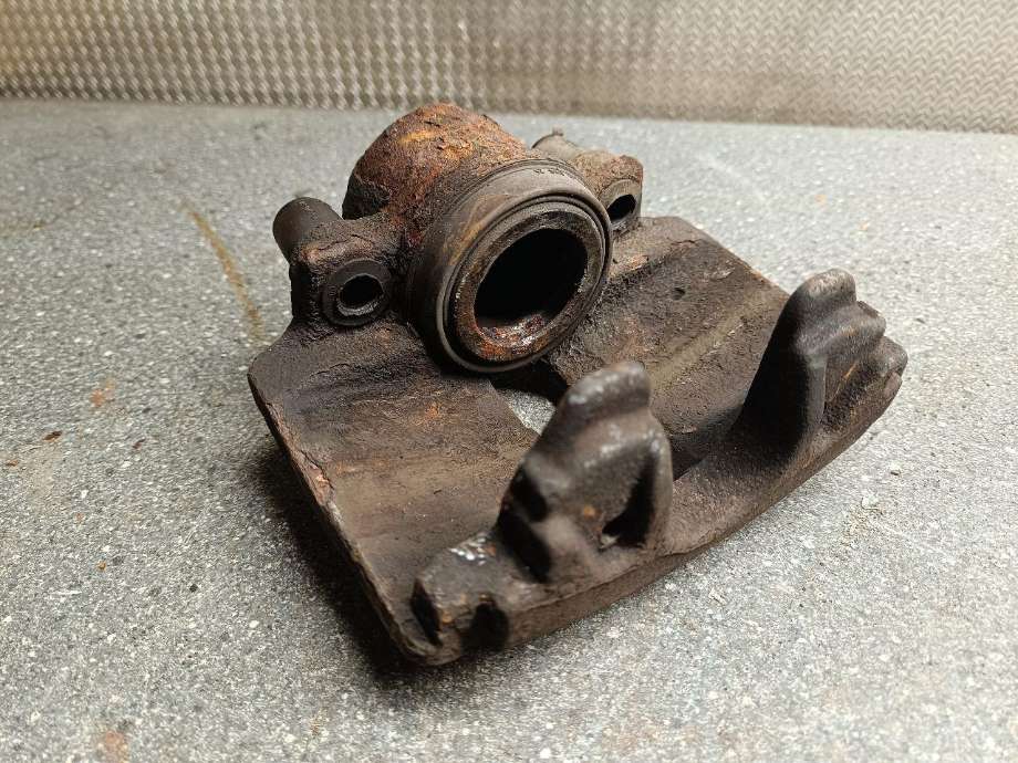 Bremsecaliper venstre foran til VW Passat 2011-2015 (B7) (B7) (1K0 615 123 E|)