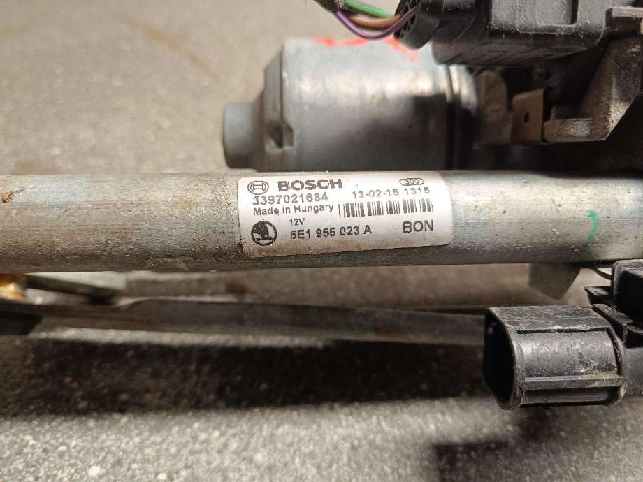 Viskermotor frontrute komplett m/overføring til Škoda Octavia 2013-2016 (Type III, Fase 1)  (BOSCH|5E1955119|5E1955023A|)