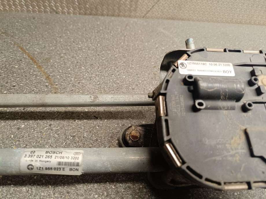 Viskermotor frontrute komplett m/overføring til Škoda Octavia 2009-2013 (Type II, Fase 2)  (1Z1955119C|1Z1955023|)