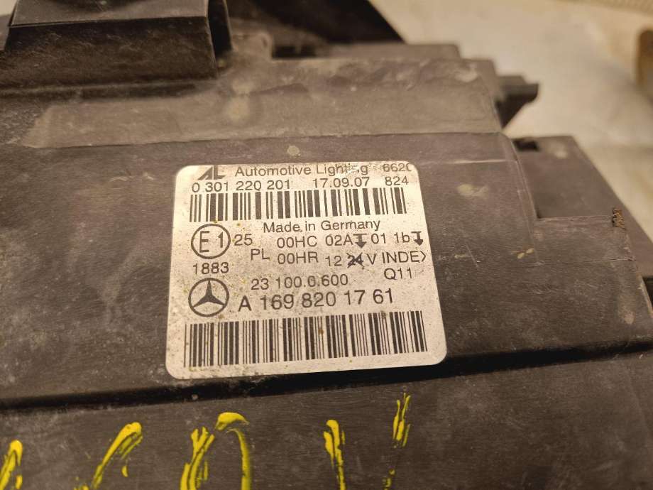 Frontlykt venstre halogen til Mercedes B-Klasse 2005-2008 (Fase 1) (W245) (W245) (A1698201761|)