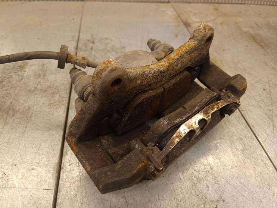 Bremsecaliper høyre foran til Audi A6, Allroad, 2012-2014 (Type III, Fase 1) (C7) (C7) (4G0 615 124 D)