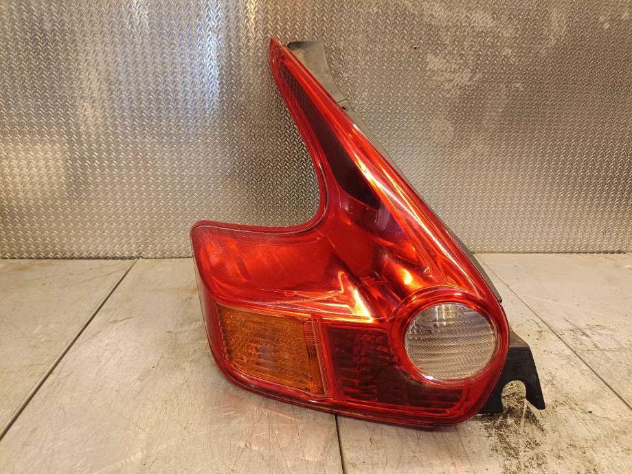 Baklykt venstre til Nissan Juke, 2010-2014 (Fase 1)
