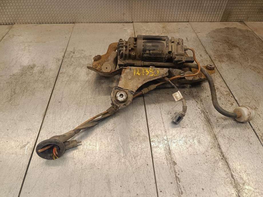 Kompressor nivå/luft til Audi A6, Allroad 2012-2014 (Type III, Fase 1) (C7) (C7) (4G0616005D|)