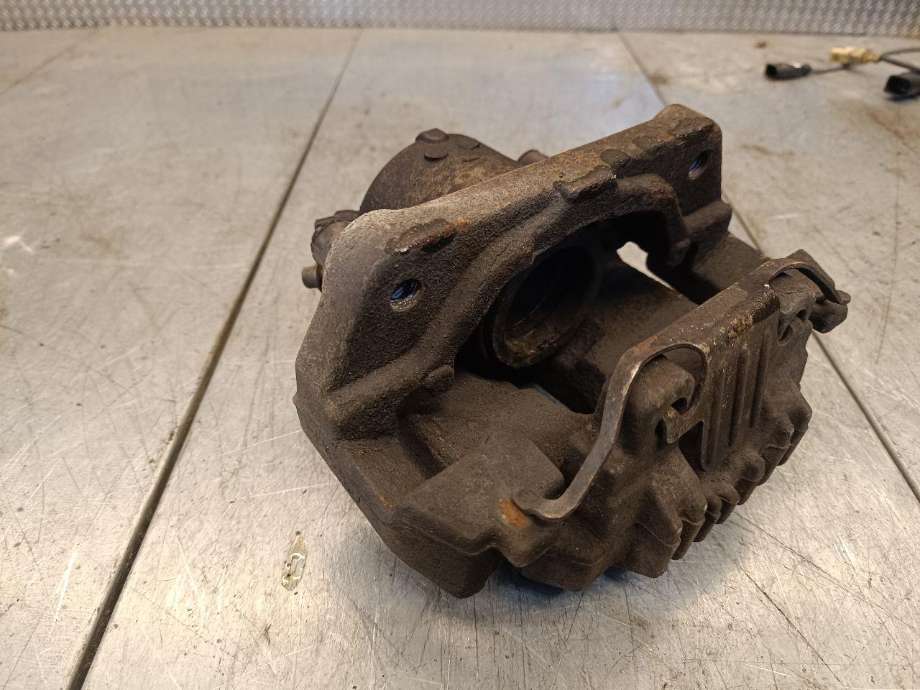 Bremsecaliper høyre foran til BMW 5-Serie, 2003-2010 (E60/E61) (E60/E61)