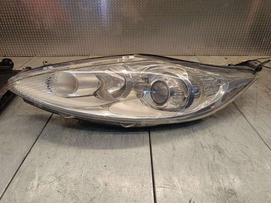 Frontlykt venstre halogen til Ford Fiesta, 2008-2012 (Type VI, Fase 1)  (8A61-13W0300G)