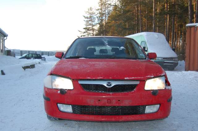 Mazda 323F 1999-2003 , Motorkode: , Girkassekode: 