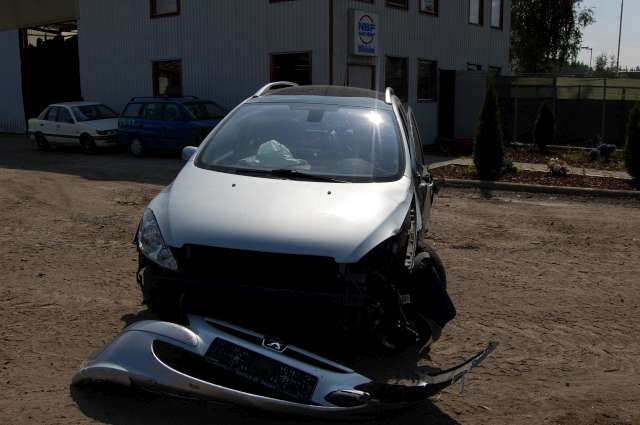 Peugeot 307 2001-2004 (Fase 1) , Motorkode: , Girkassekode: 