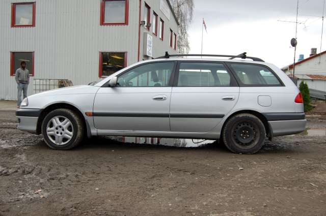 Toyota Avensis 1997-2000 (Type I, Fase 1) , Motorkode: , Girkassekode: