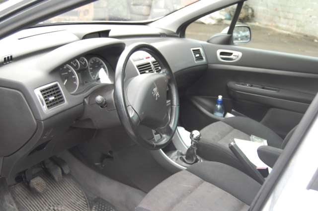 Peugeot 307 2001-2004 (Fase 1) , Motorkode: , Girkassekode: